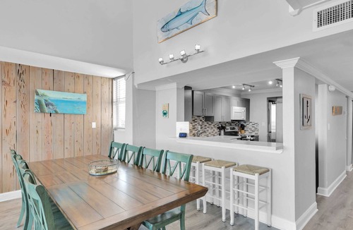 Meadows Condo | Waterfront Penthouse sleeps 16 w/Pool & Boat Dock
