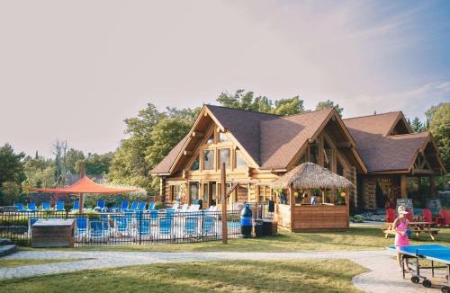 Fiddler Lake Resort Ski Chalet | Waterfront - Perfect Family fun