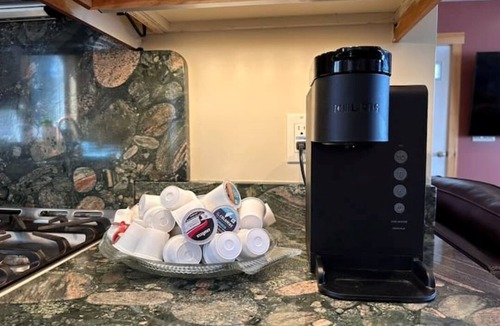 Plymouth House | Waterfront Pond House – Private & Peaceful Getaway