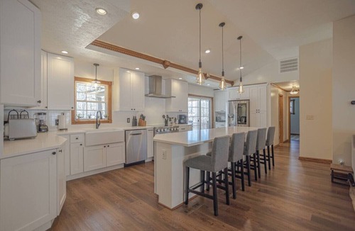 Friendsville House | Waterfront, Pool, Hottub - Deep Creek Lake & Wisp