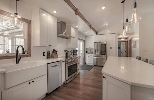 Friendsville House | Waterfront, Pool, Hottub - Deep Creek Lake & Wisp