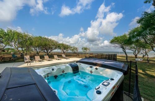 Bayside House | Waterfront Pool Hot Tub Private Pier Guest Bungalow