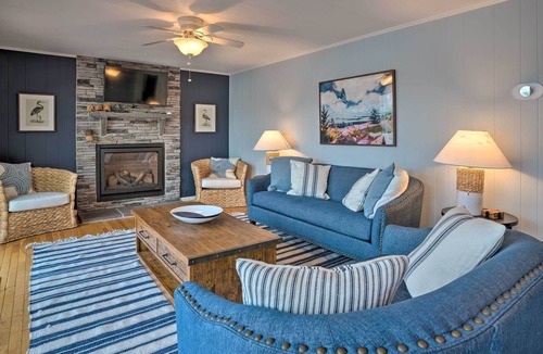 Mount Holly Cottage | Waterfront Potomac River Gem w/ Kayaks & Dock!