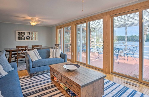 Mount Holly Cottage | Waterfront Potomac River Gem w/ Kayaks & Dock!