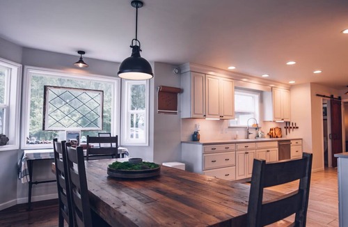 Greenbank House | Waterfront Privacy with Beach Access & Hot Tub