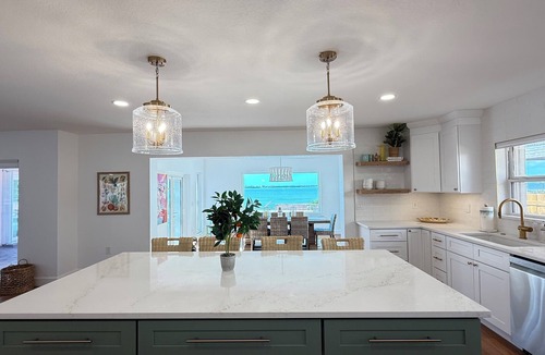 Jungle Terrace House | WATERFRONT, Private Pool, 2025 Remodel