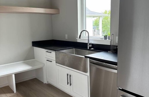 Camdenton House | Waterfront & private pool (in old kinderhook golf resort)