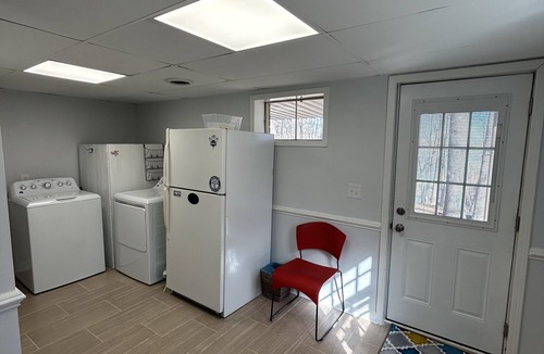 Merifield Acres House | Waterfront+Private Dock. 4bdrm + 3 Full baths. gameroom+paddle boards. Sleeps 11