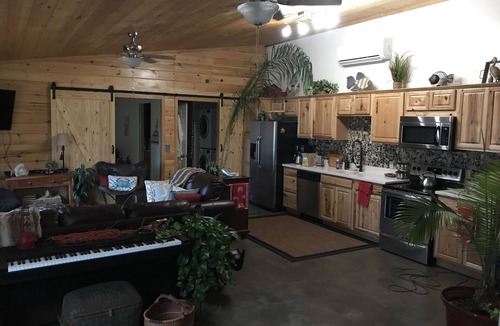 Leesburg Apartment | Waterfront ramp and boat dock