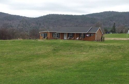 North Lake George Cottage | Waterfront Ranch with Dock and private recreational area on Lake George Sleep 10