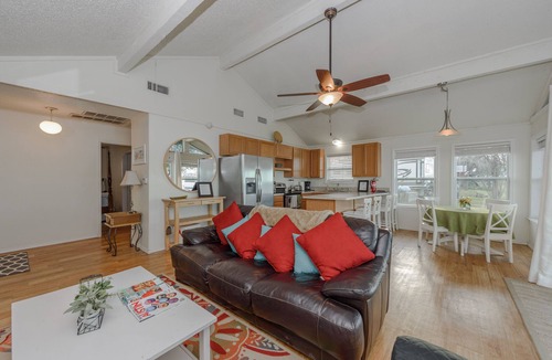 Frisco House | WaterFront Rentals Lake Lewisville- Lake Houses near each other