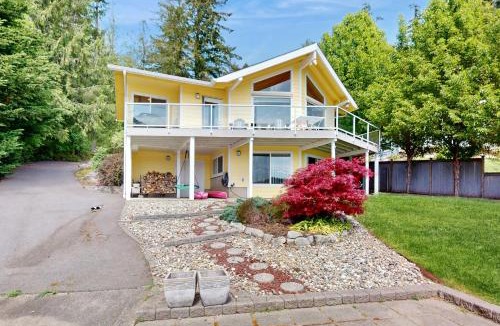 Agate House | Waterfront Retreat at Church Point