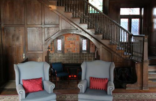 New Rochelle Villa | Waterfront Retreat Center