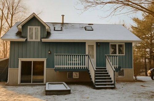 Plaisance House | Waterfront Retreat in Plaisance | Private Hot Tub & Waterfront Views