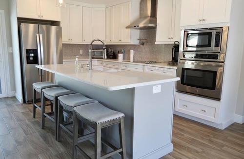 Bay Crest Park House | Waterfront Retreat in the Heart of Tampa. Close to TPA, RayJay and Steinbrenner