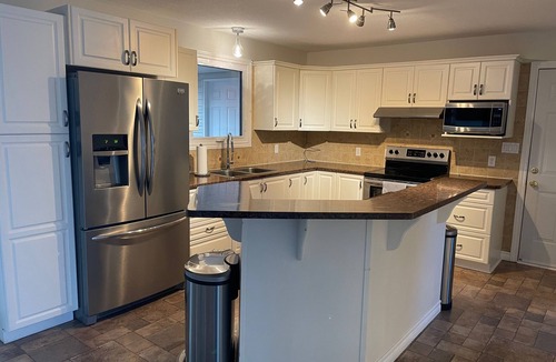 Adolphustown House | Waterfront Retreat: Luxe & Modern Spa Inspired