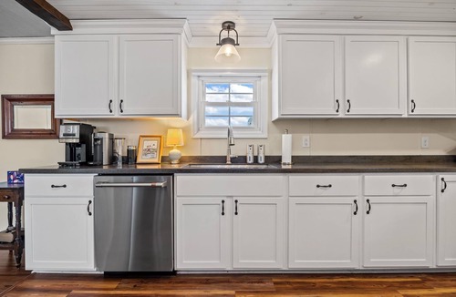 Columbia House | Waterfront Retreat on the Albemarle Sound