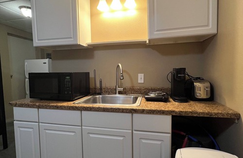 Rio Hondo Cottage | Waterfront Retreat - Pier + Fishing + Fire Pit - Arroyo City, Texas