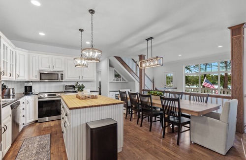 Hayden View Estates House | Waterfront Retreat | Kayaks | Beach & Elevated Lakeview Deck