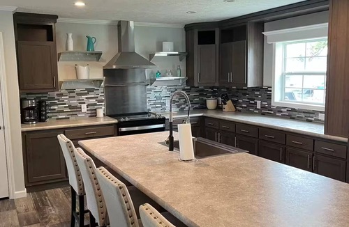 Port Clinton House | Waterfront retreat Port Clinton
