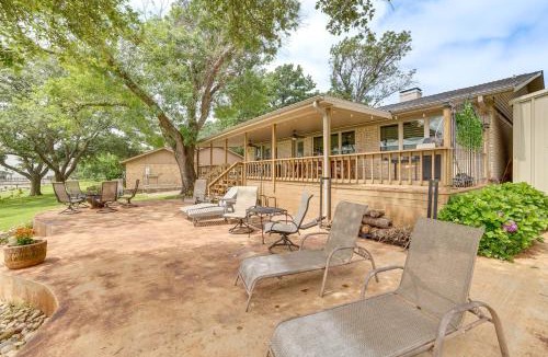 Kemp House | Waterfront Retreat w/Dock on Cedar Creek Lake!