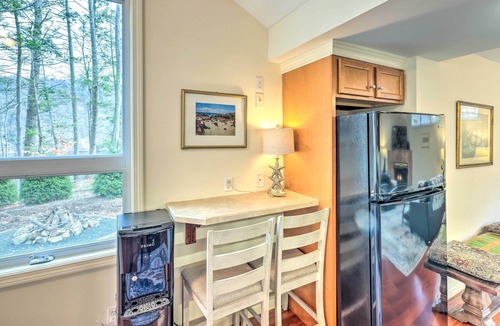 South Britain House | Waterfront Retreat w/Boat Dock & Fire Pit!