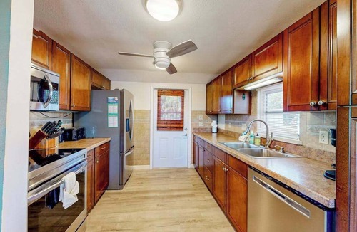 Goodland House | Waterfront retreat with bay views, dog-friendly, & snowbird-ready