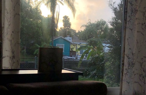 Tropic Shores House | 🛶🛥️WATERFRONT RIVER HOME FREE KYACKS! GULF ACCESS, FLOATING DOCK PETS WELCOME🐩🐈