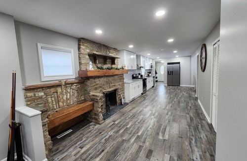 McHenry House | Waterfront River Getaway