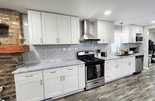 McHenry House | Waterfront River Getaway