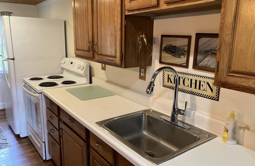 Kinsale House | Waterfront River House at Sandy Point