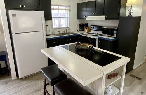 Harpers Ferry Cabin | Waterfront River Home