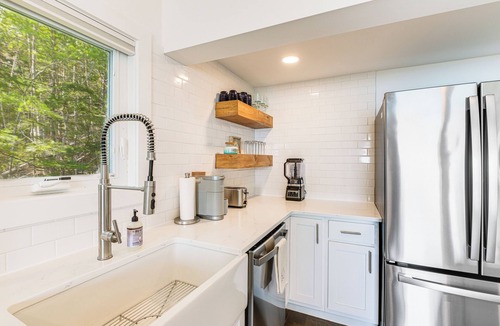 Roque Bluffs Cabin | Waterfront Roque Bluffs Hideaway w/Private Beach