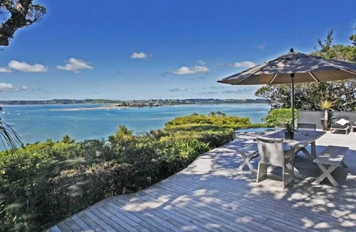 Whangateau House | Waterfront Sanctuary
