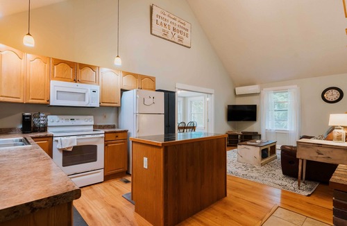 Bowerbank House | Waterfront Sebec Lake Home w/Yard + Fire Pit