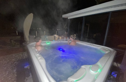 Osbornsville House | Waterfront Serenity