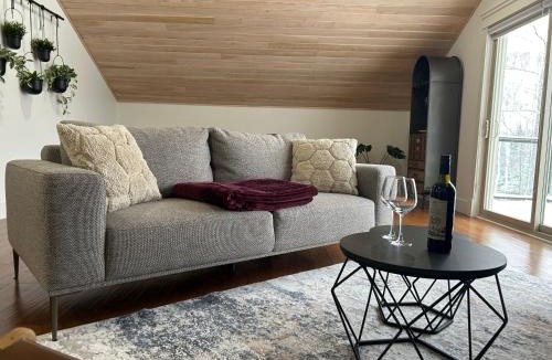 Rexton Ski Chalet | Waterfront Signature Chalet