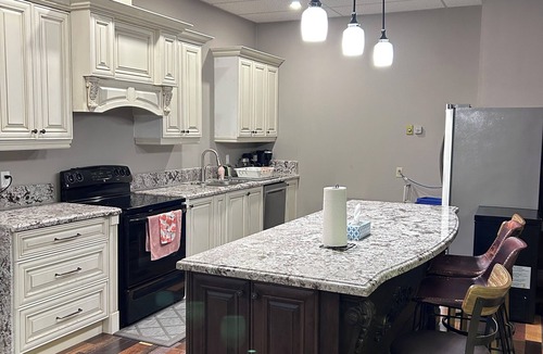Buckhorn Cottage | Waterfront spacious cottage flat with scenic view. Pet-friendly!