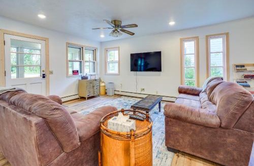 Orleans House | Waterfront Spirit Lake Vacation Rental w/Dock!