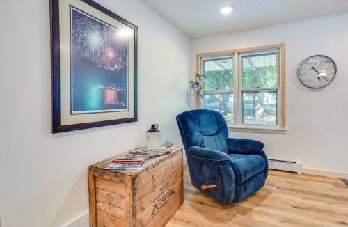 Orleans House | Waterfront Spirit Lake Vacation Rental w/Dock!
