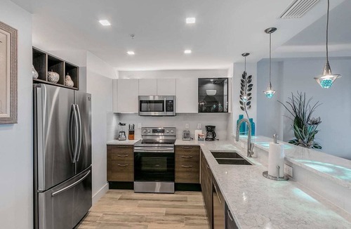 Merritt Island Condo | Waterfront Stateroom Elite