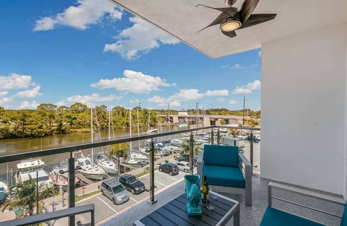 Merritt Island Condo | Waterfront Stateroom Elite