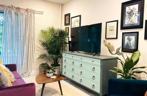 East Naples House | Waterfront Studio Just minutes to Naples Beaches