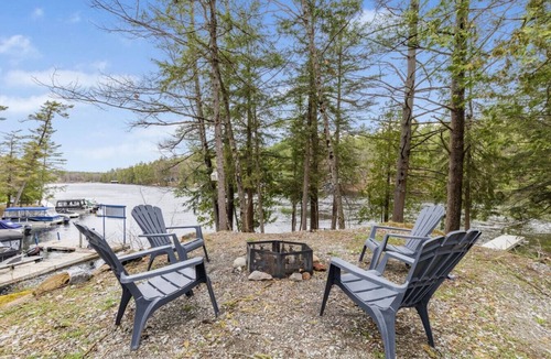 Severn Cottage | Waterfront Suite | Marina Views | Sauna | 1 BR