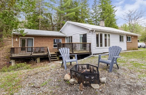Severn Cottage | Waterfront Suite | Marina Views | Sauna | 1 BR
