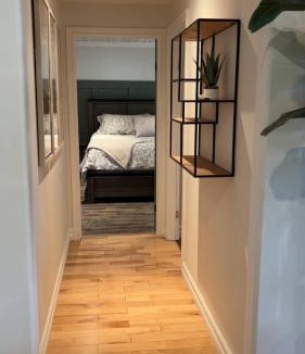 Goobies House | Waterfront Sunset Cove