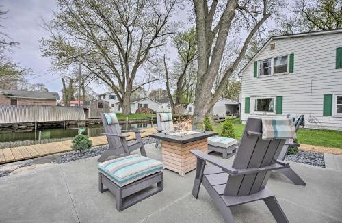 Syracuse House | Waterfront Syracuse Home with Patio and Fire Pit!