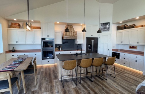 Florence House | Waterfront Theater House