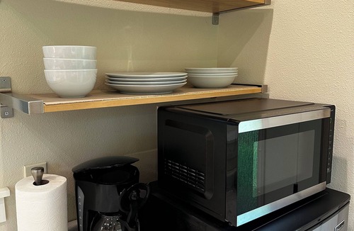 Port Angeles East Apartment | Waterfront Tiny Home Near Olympic NationalPark