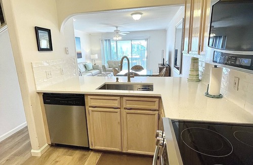 Corpus Christi House | Waterfront townhome located near the beach!